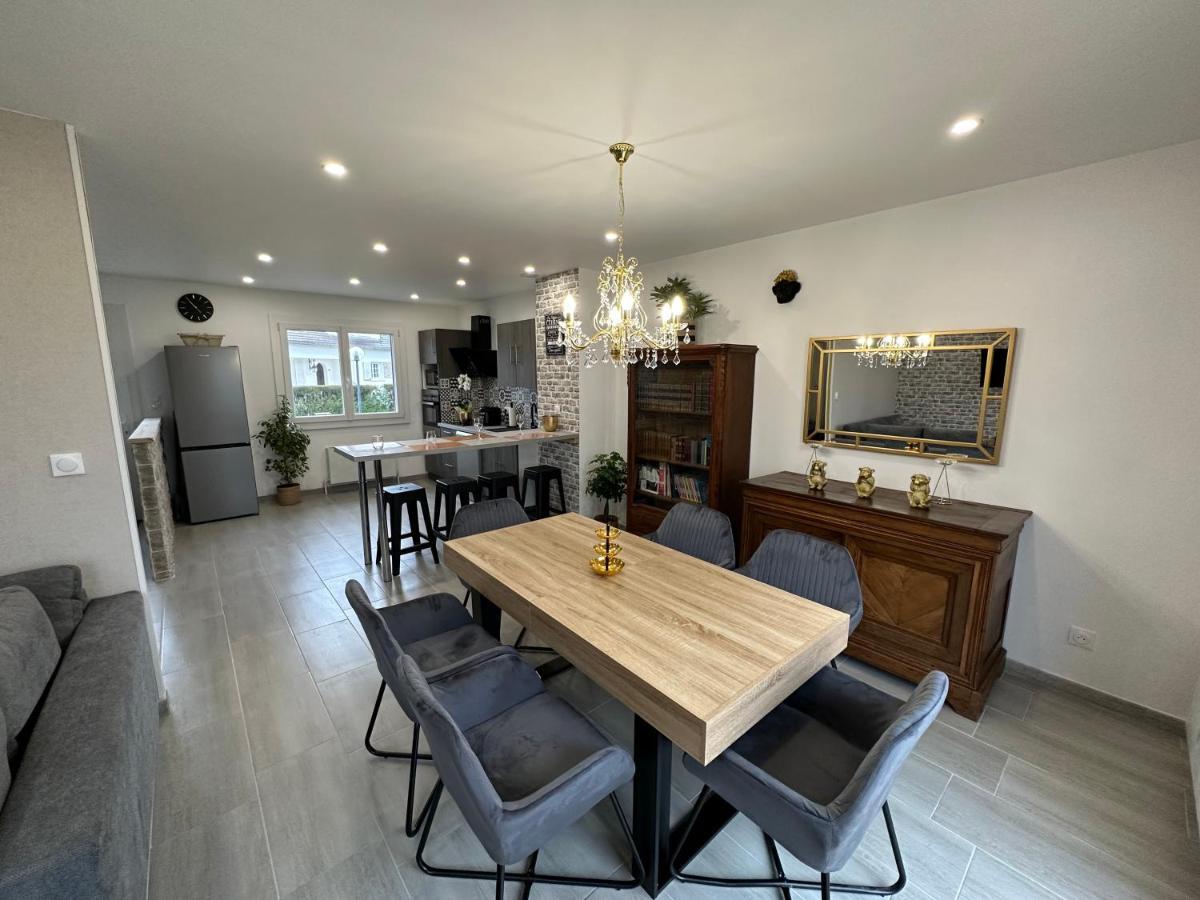 Agreable Maison Avec Jardin A ジョアンヴィル エクステリア 写真
