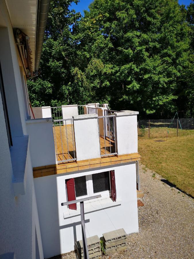 Agreable Maison Avec Jardin A ジョアンヴィル エクステリア 写真