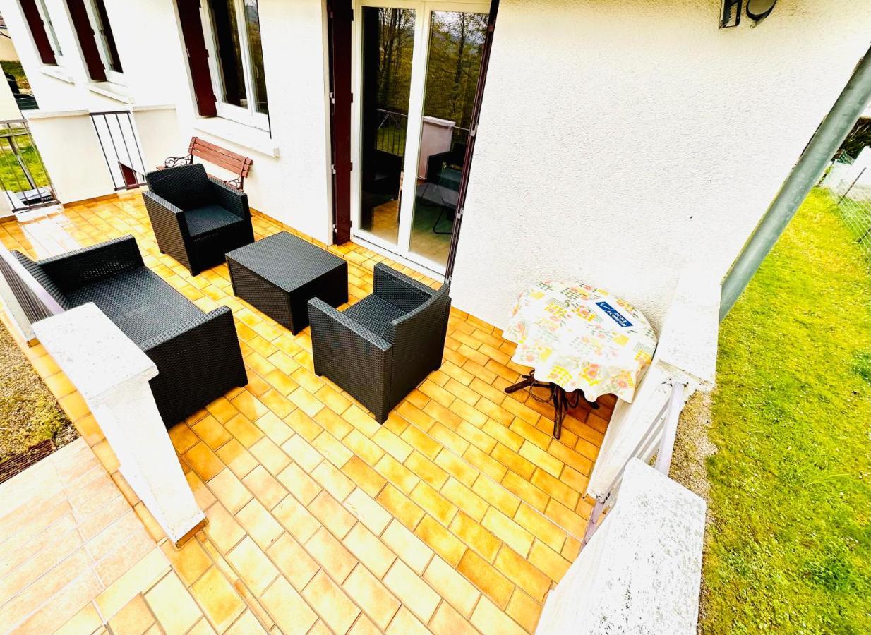 Agreable Maison Avec Jardin A ジョアンヴィル エクステリア 写真