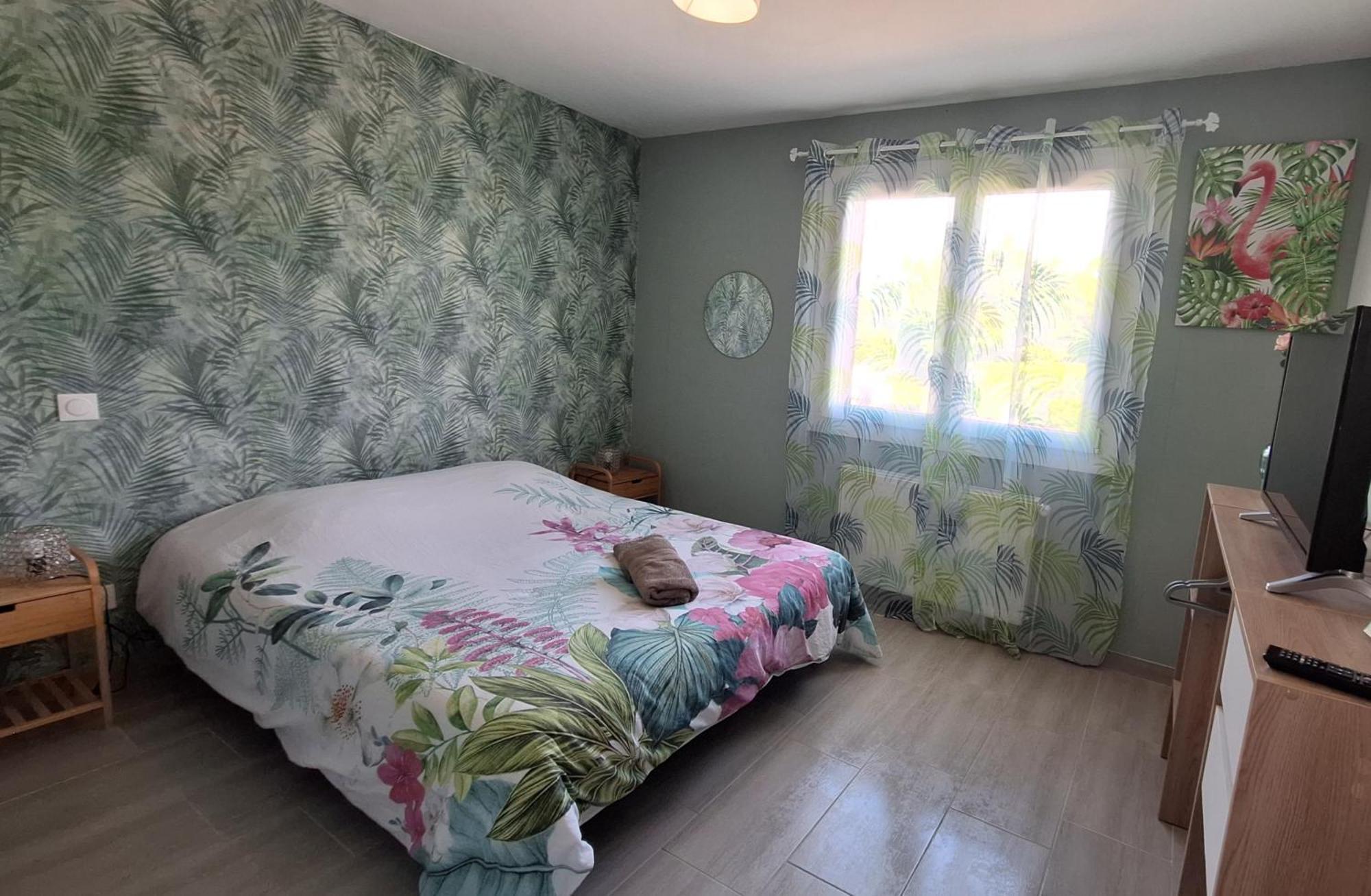 Agreable Maison Avec Jardin A ジョアンヴィル エクステリア 写真